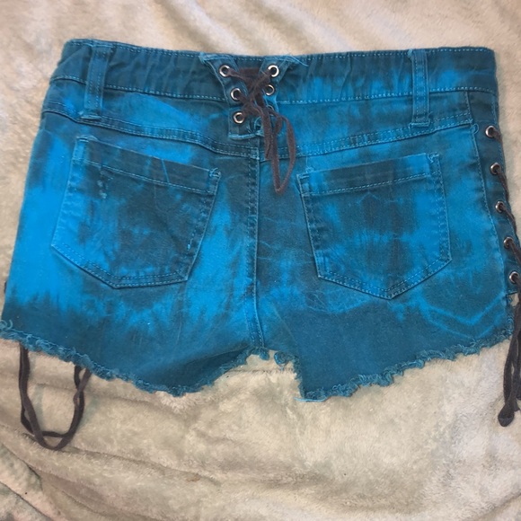 Tripp NYC Teal Tie-Dye Lace-Up Jean Shorts - Picture 1 of 12